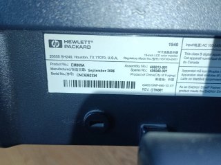 Monitor de 19 pulgadas rotativo y altura ajustable