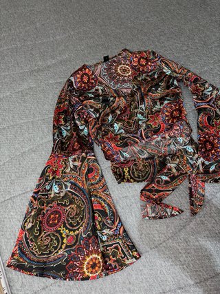 Blusa estampada manga campana
