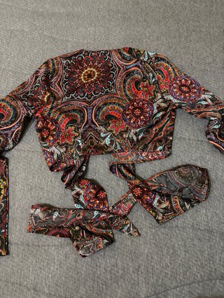 Blusa estampada manga campana