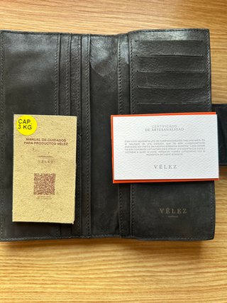 Billetera Cuero Vélez Negra
