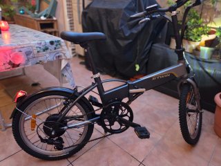 Bicicleta eléctrica plegable Btwin