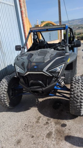 Bugi Polaris RZR Pro XP 1000