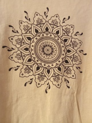 Camiseta Beloved Mandala Talla XL