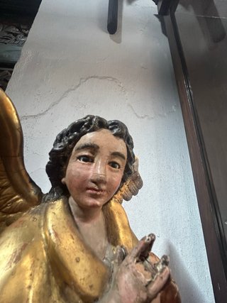 Angel Adorador ojos de cristal 40cm