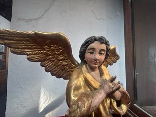 Angel Adorador ojos de cristal 40cm
