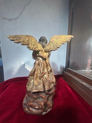 Angel Adorador ojos de cristal 40cm