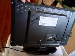 Televisor OKI Negro con Mando