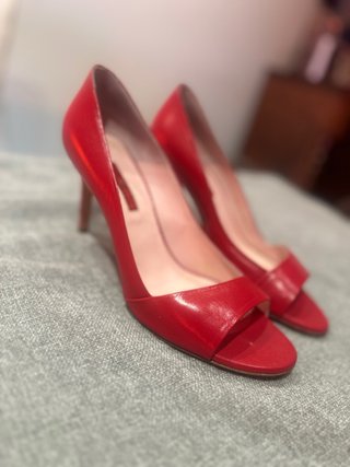 Zapatos de salón Carolina Herrera rojos