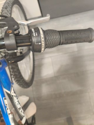 Bicicleta BH Supra Azul 7x3V