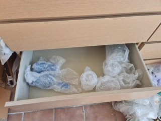 Cómoda IKEA de 4 cajones – Oportunidad