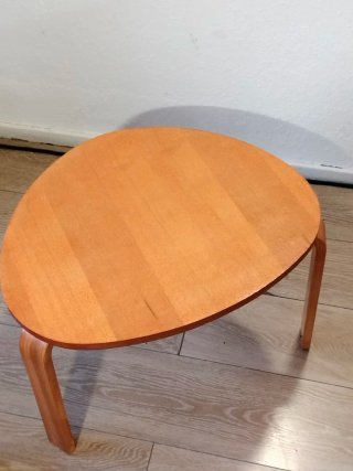 Mesa auxiliar ESVALSTA Ikea madera