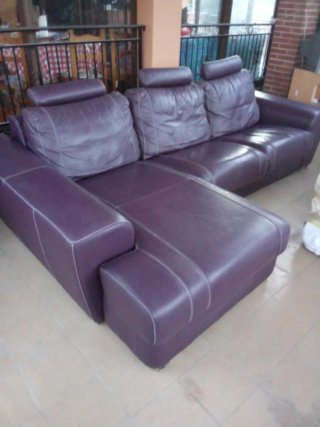 Sofá Chester Morado de Piel   OFERTA