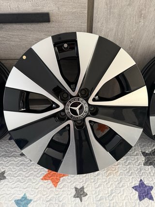 Llantas 17" Originales Mercedes Clase V W447