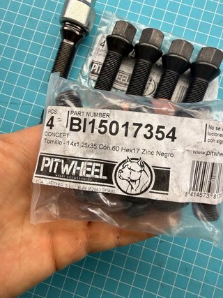 Tornillos para separadores M14 x 1.25 35mm