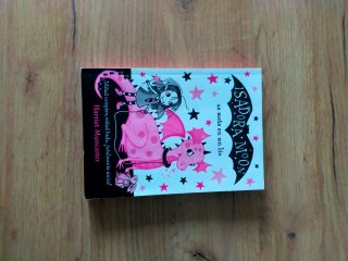 Isadora Moon se mete en un lío / Isadora Moon G...