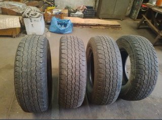 4 Bridgestone Dueler 265/70 R15 Neumáticos