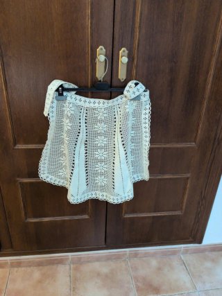 Delantal ganchillo antiguo beige