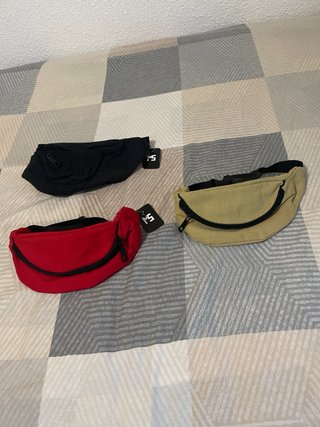 3 Riñoneras sin estrenar - 1€ c/u