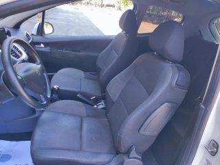 Peugeot 207 2010