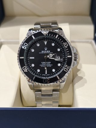 Reloj Rolex Submariner Negro y Plateado