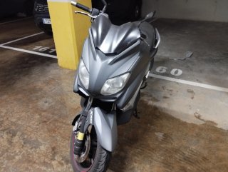 Yamaha Xmax 250 Negra