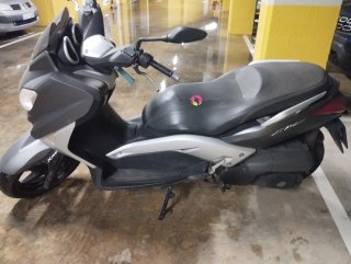 Yamaha Xmax 250 Negra