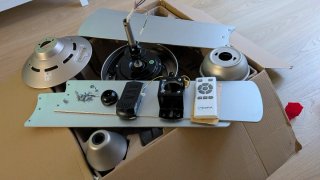 Ventilador de techo con luz y mando Marca Artedeco