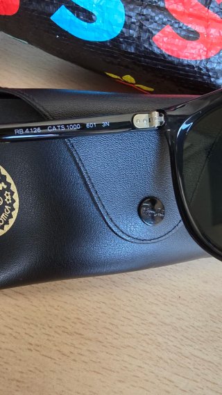 Gafas de sol Ray-Ban RB4126 CATS Negro