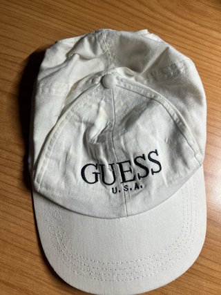 Gorra Guess Blanca Vintage