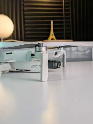 IMPECABLE | DJI Mini 2 Fly More Combo