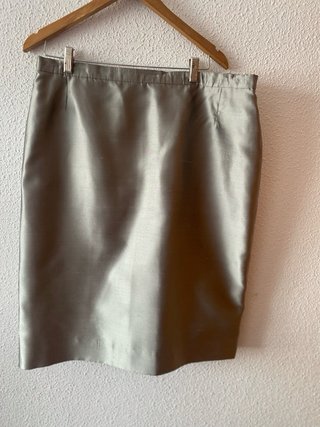 Elegante traje falda y bolso talla L