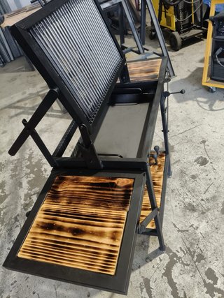 Barbacoa giratoria 360º metal y madera