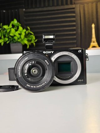 Sony Alpha a6000 Cámara Mirrorless