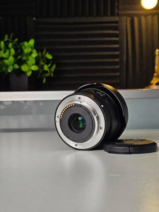 COMO NUEVO | Sony 11 mm montura E 1.8/