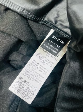 Pantalón efecto cuero negro Talla L