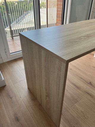 Mesa escritorio L, casi nueva