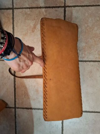 Borsa grande in cuoio marrone con fiori
