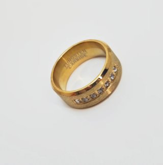 Anillo Titanio Carburo Oro con Circonitas