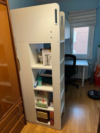 Cama alta IKEA SMASTAD con escritorio