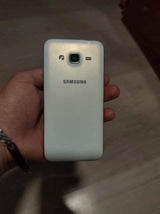SAMSUNG GALAXY J3