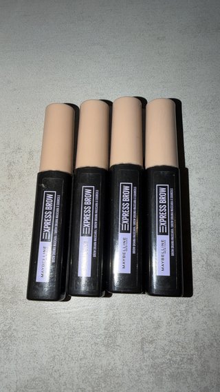Maybelline Express Brow Mascara x4