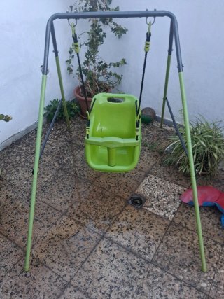 Columpio infantil verde