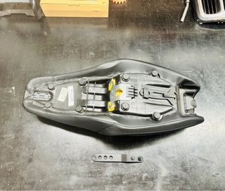 Asiento Harley Sportster Roadster original