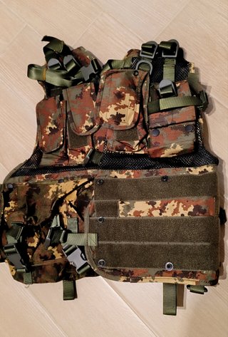 Gilet tattico mimetico