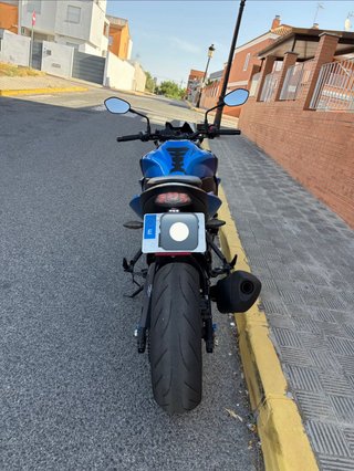 Suzuki GSX-S 750 Azul