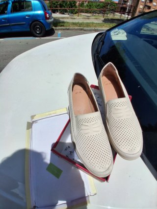 Zapatos planos beige mujer nuevos a estrenar