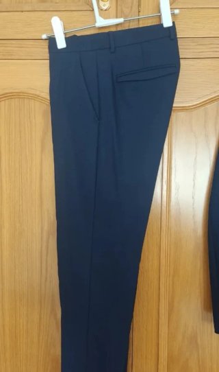 Traje azul hombre