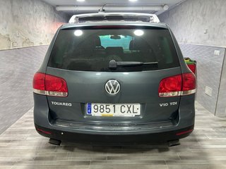 Volkswagen Touareg V10