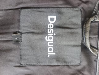 Chaqueta Desigual efecto piel desgastada