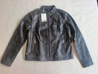 Chaqueta Desigual efecto piel desgastada